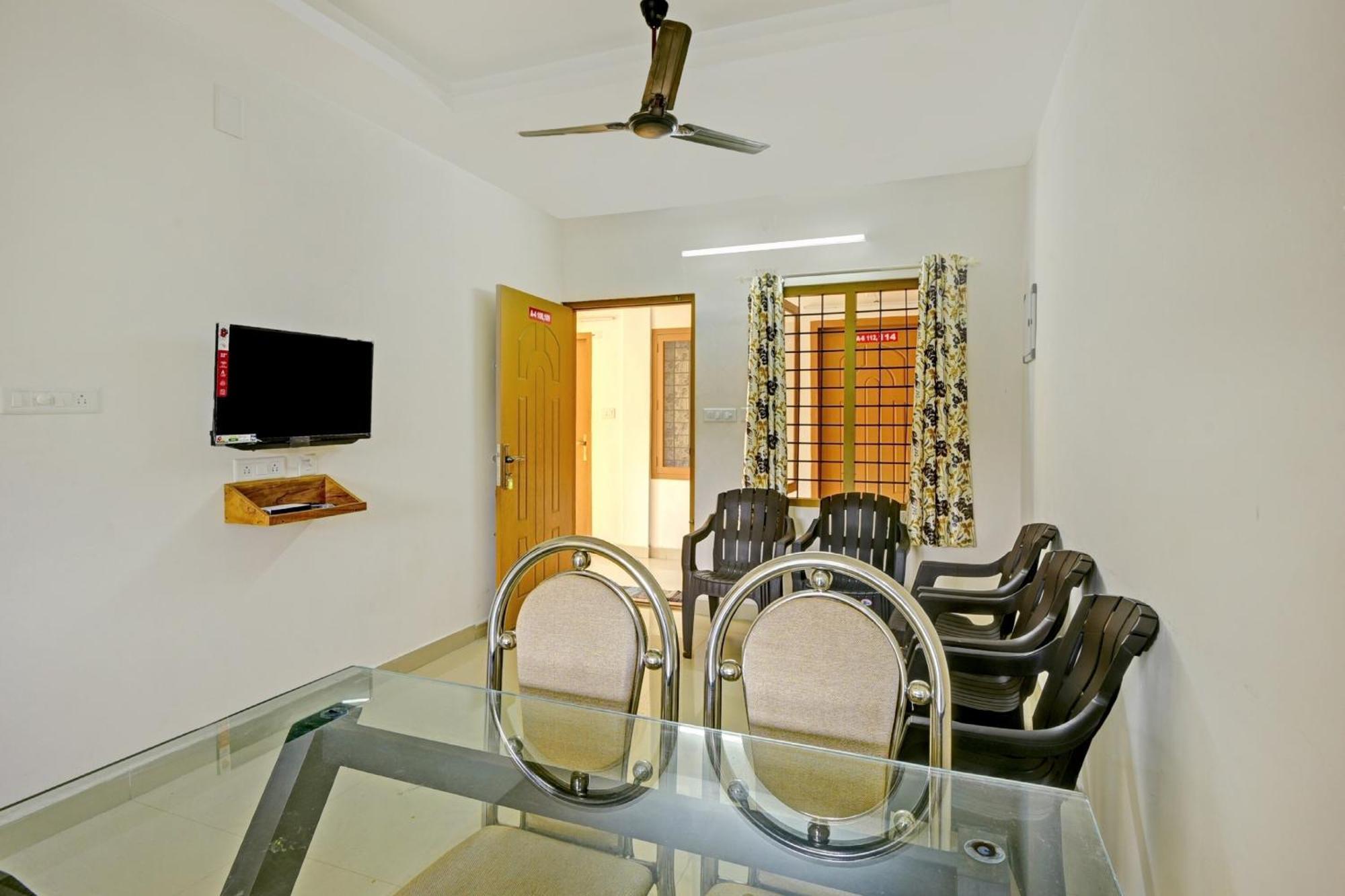 Hotel O Royal Residency Erattupetta Bagian luar foto